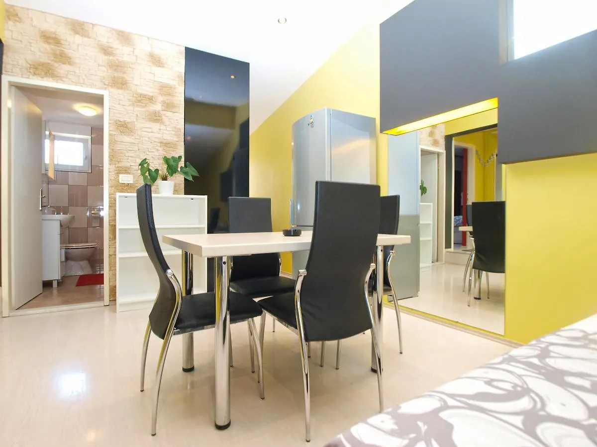 Apartment Vera 1623 Fazana Croatia