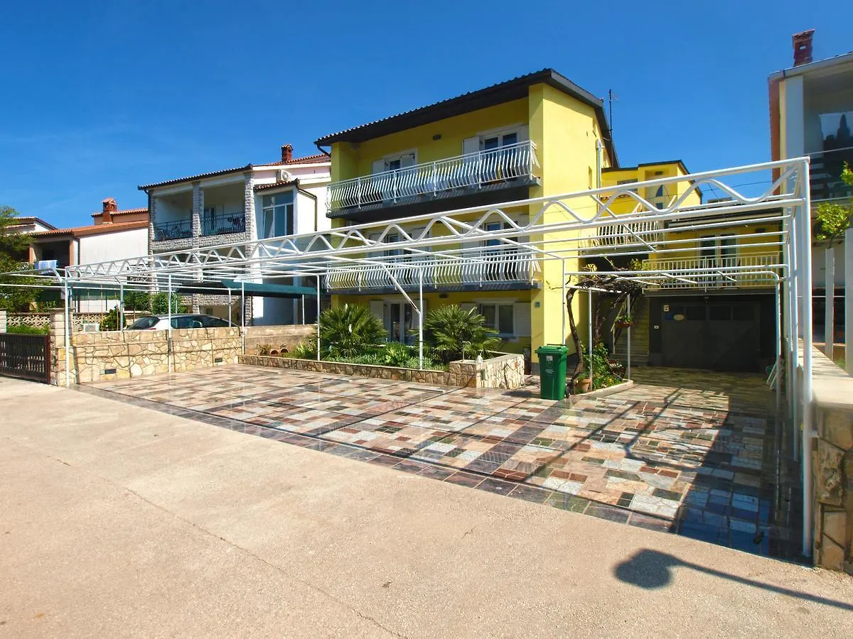Apartment Vera 1623 Fazana Croatia